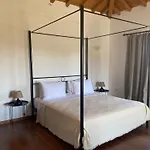 Paralies Hotel de apartamente