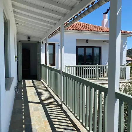 Aparthotel Paralies