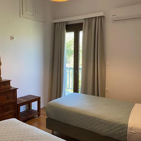 Paralies 3* Skiathos-stad