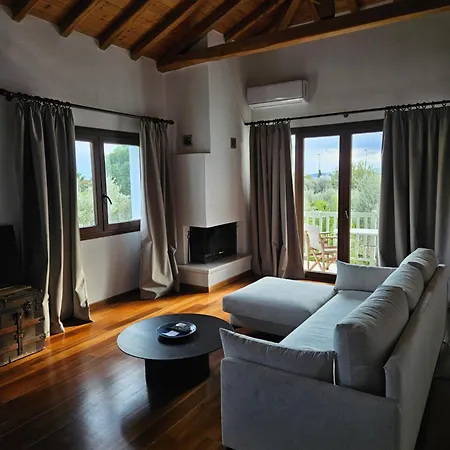 Aparthotel Paralies