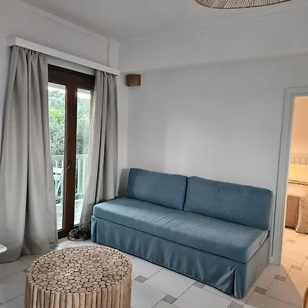 Paralies Aparthotel 3*