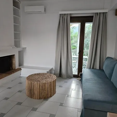 Aparthotel Paralies 3*