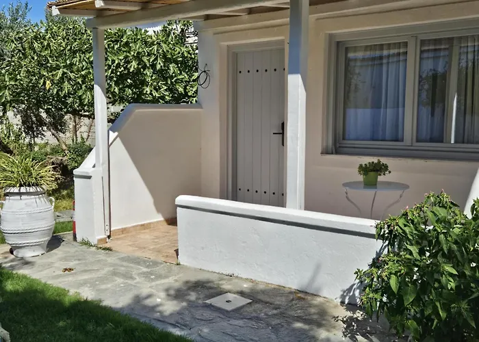 Paralies Aparthotel Skiathos Town