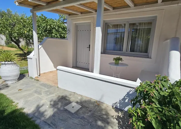 Aparthotel Paralies Skiathos Town