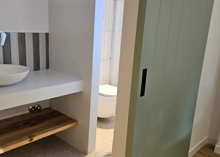 Paralies Skiathos Town