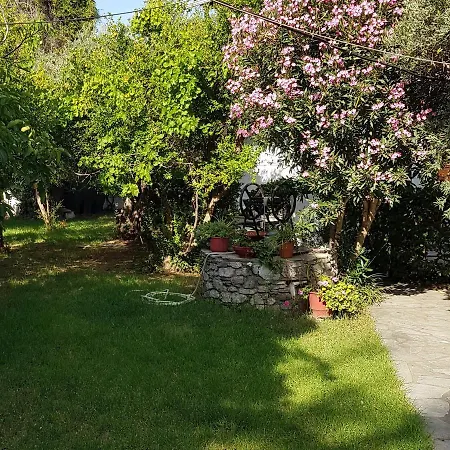 Paralies Lejlighedshotel