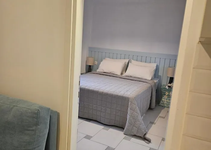 Paralies 3* Skiathos Town