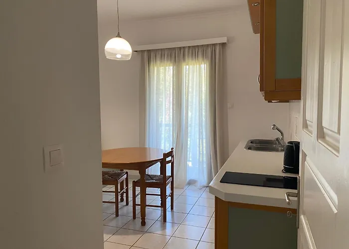 Paralies Aparthotel Skiathos Town