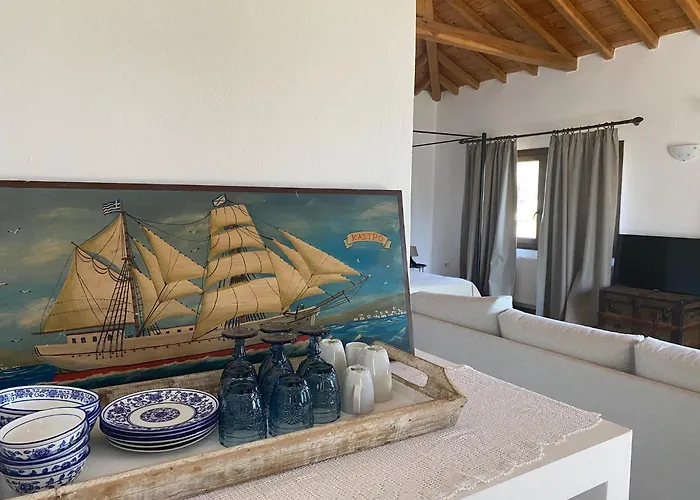 Aparthotel Paralies Skiathos Town