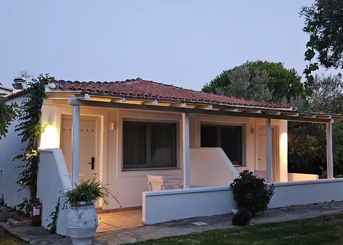 Paralies 3* Skiathos Town
